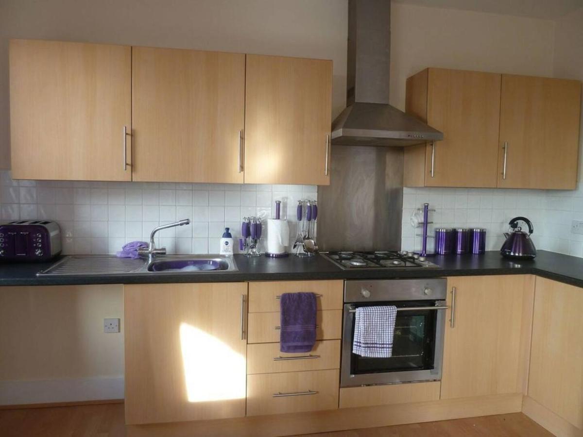 הרן ביי Top Floor Flat With Sea View מראה חיצוני תמונה